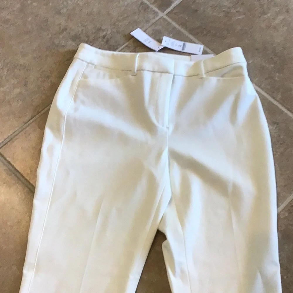White House Black Market Ivory Cropped Ankle Pants